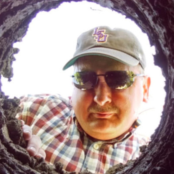 Meet your Posher, Bruce - Picture 1 of 1